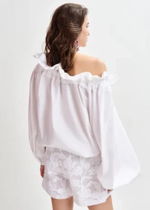 WH00 WHITE