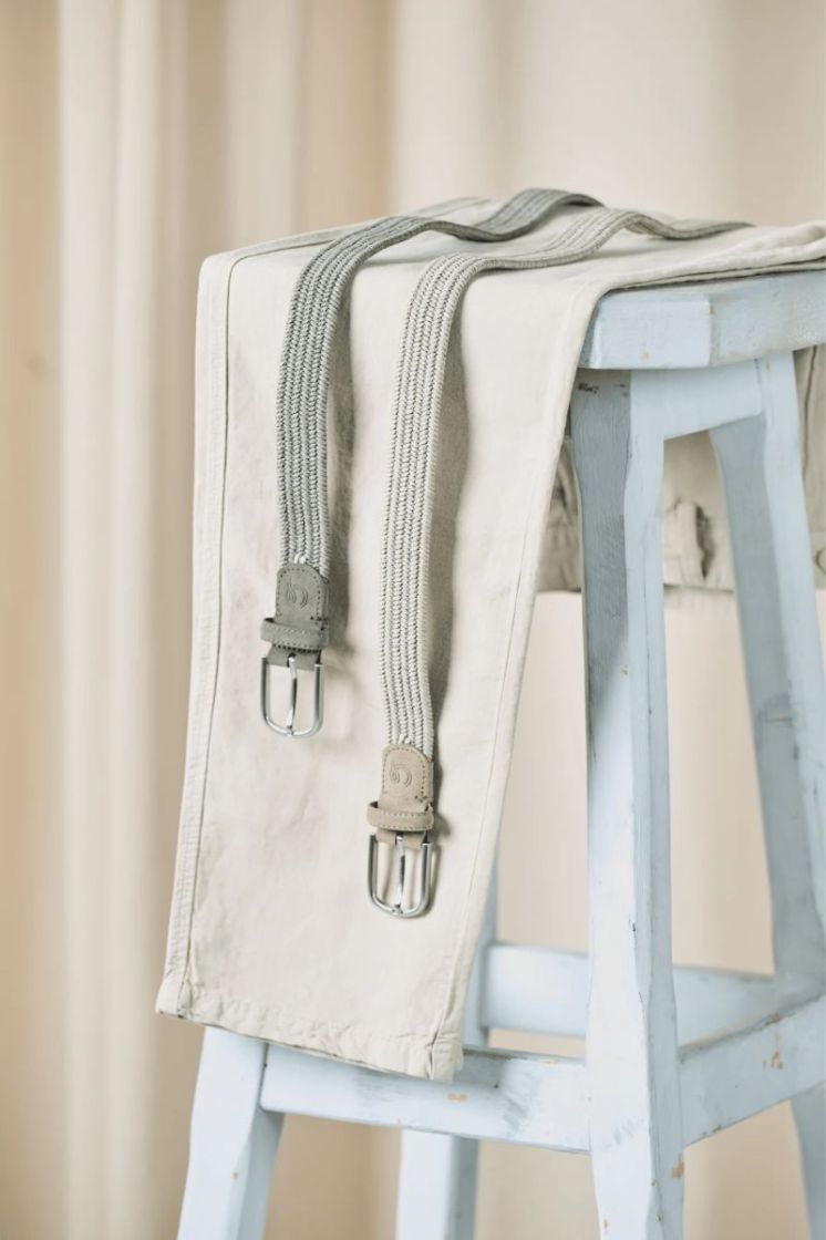 LA BOUCLE MONO TAUPE