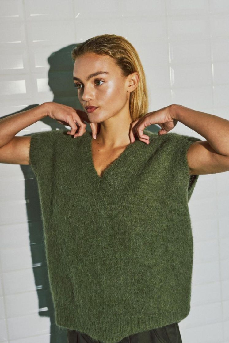 AVOCADO GREEN AVOCADO GREEN